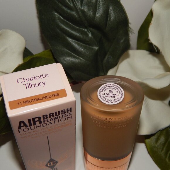11 Neutral - Charlotte Tilbury Airbrush Flawless Foundation 1oz BNIB - Picture 2 of 6